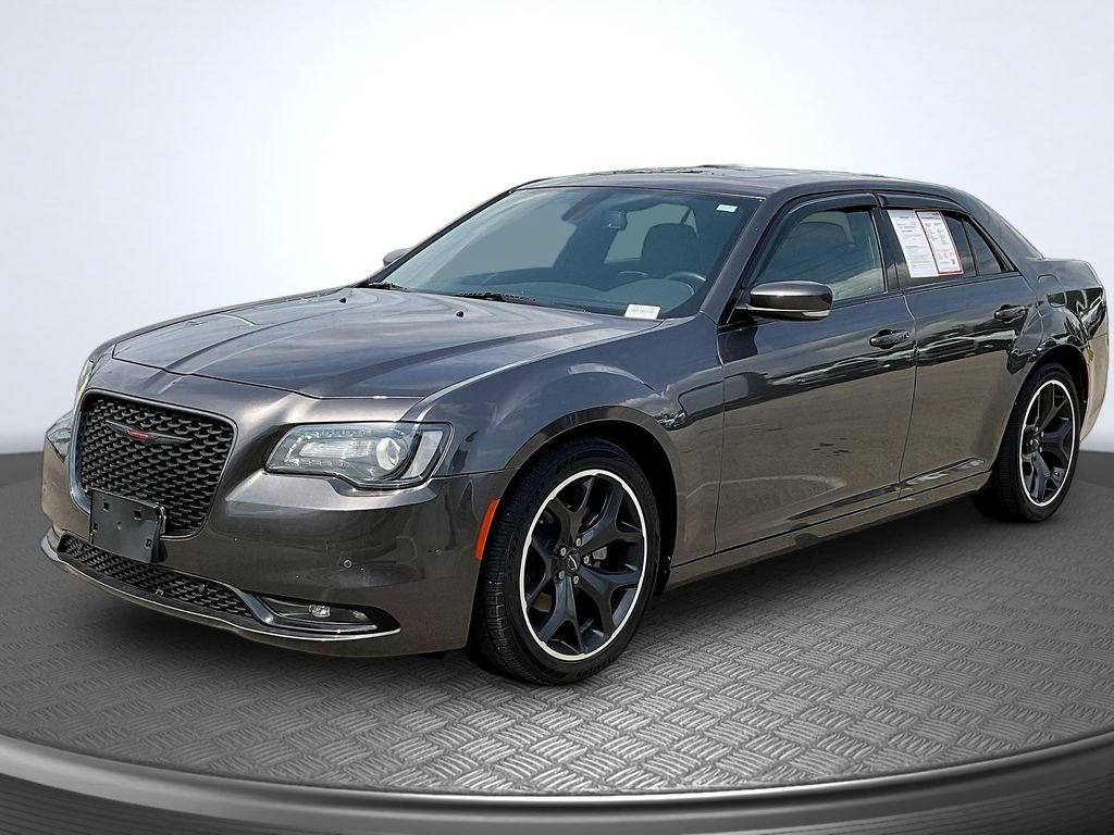 Used 2022 Chrysler 300 S RWD image 3