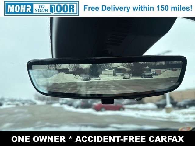 Used 2025 Chevrolet Traverse RS image 17