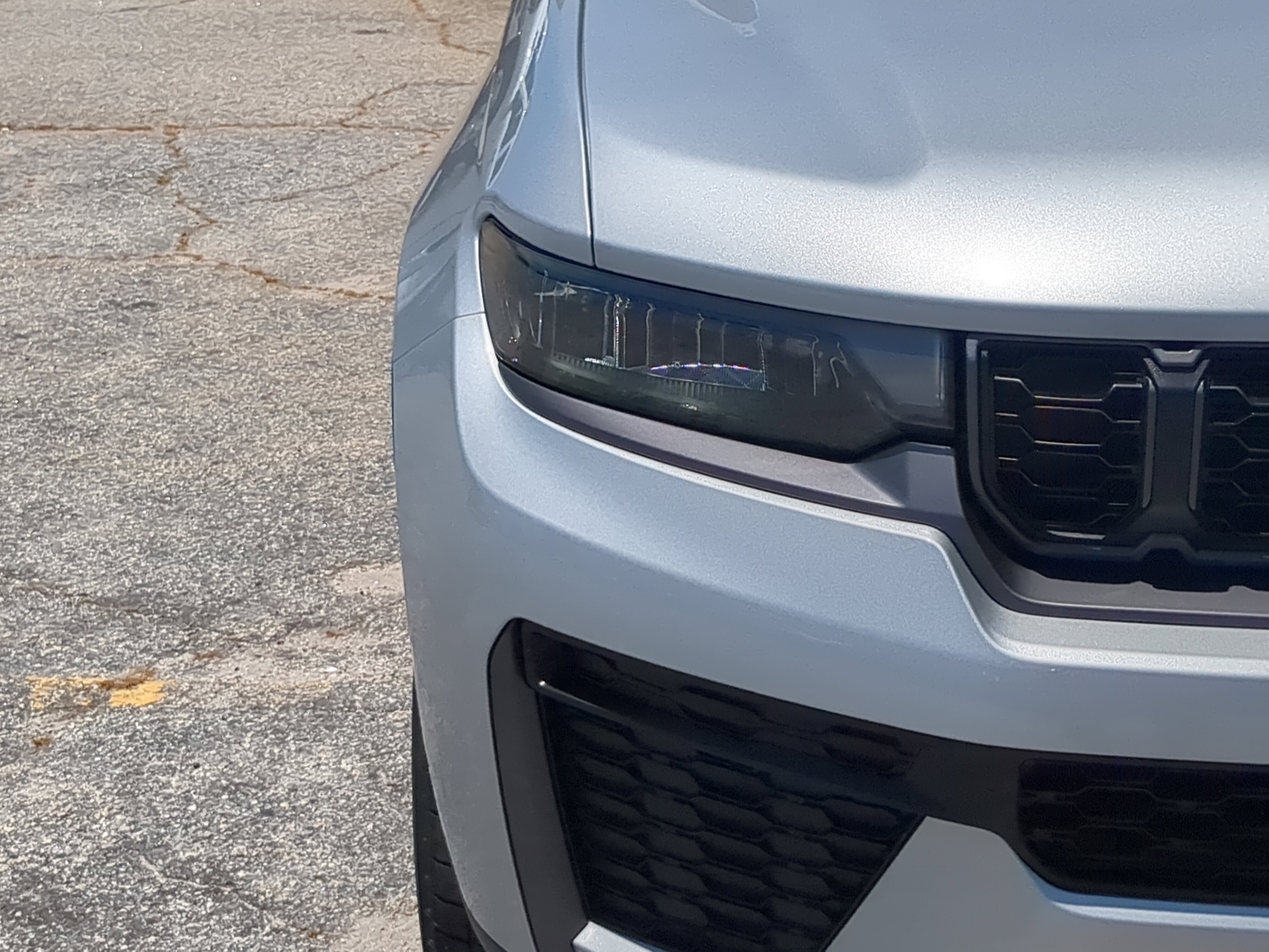 New 2026 Jeep Grand Cherokee Altitude RWD image 8