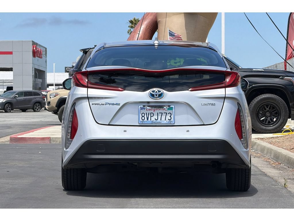 Certified 2021 Toyota Prius Prime Limited FWD image 5