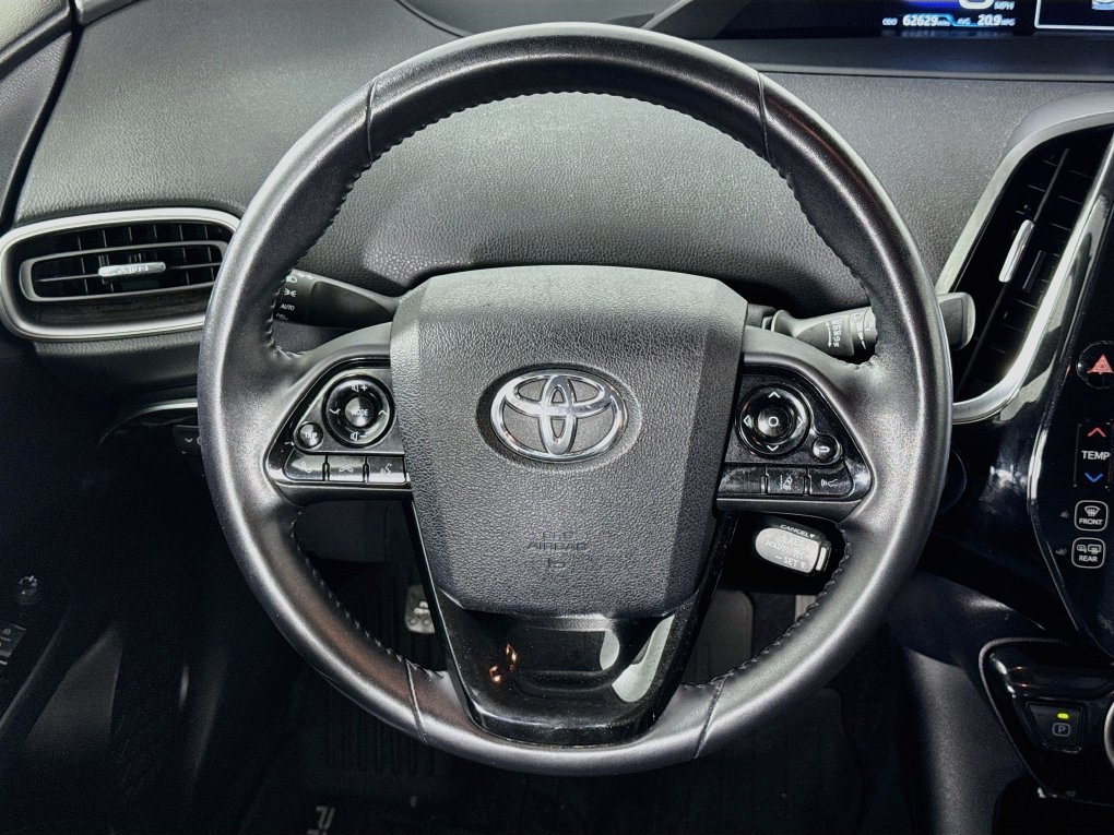 Used 2020 Toyota Prius Prime XLE FWD image 30