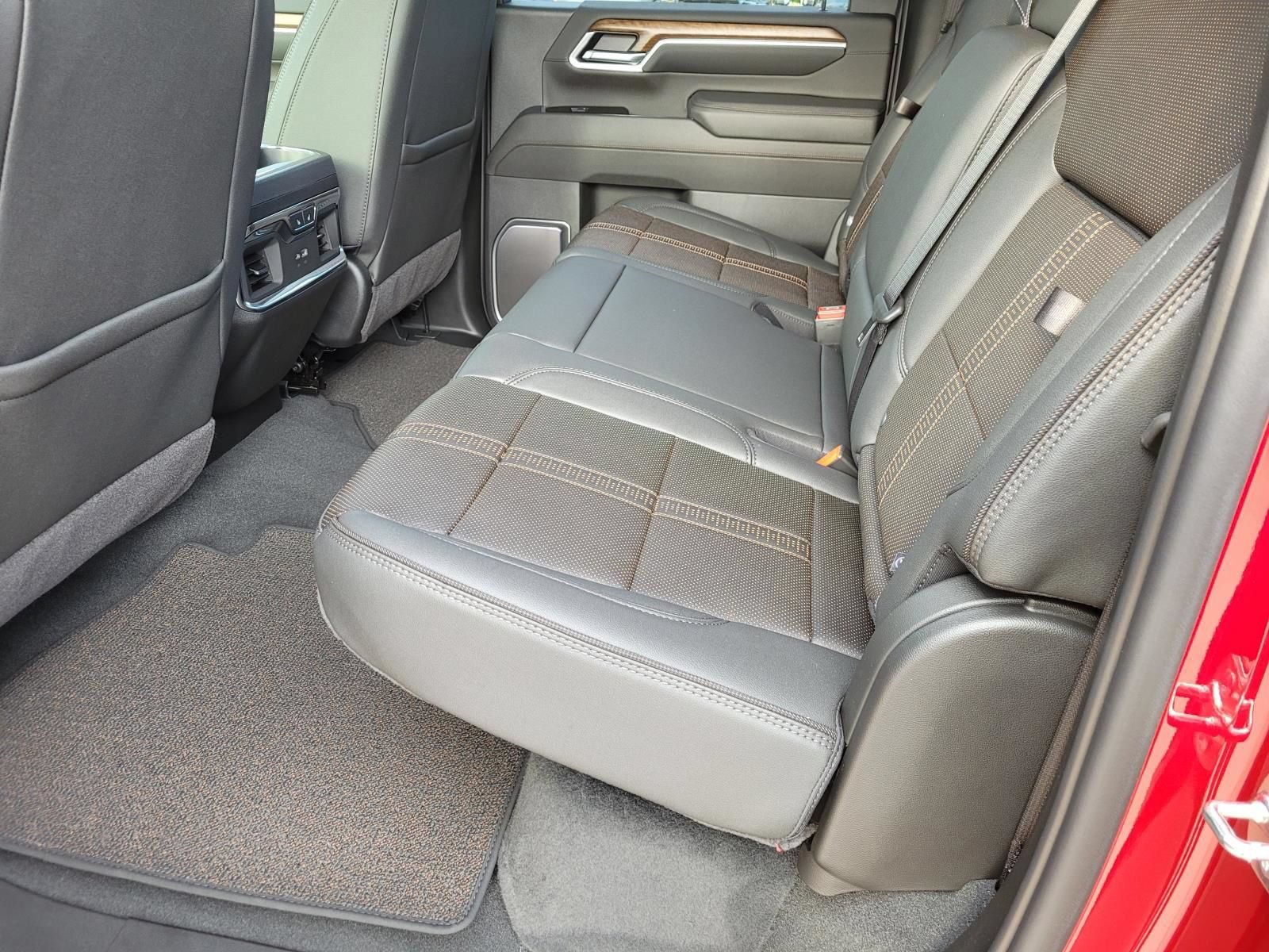 New 2026 Chevrolet Silverado 2500 High Country w/ High Country Premium Package AWD/4WD image 8