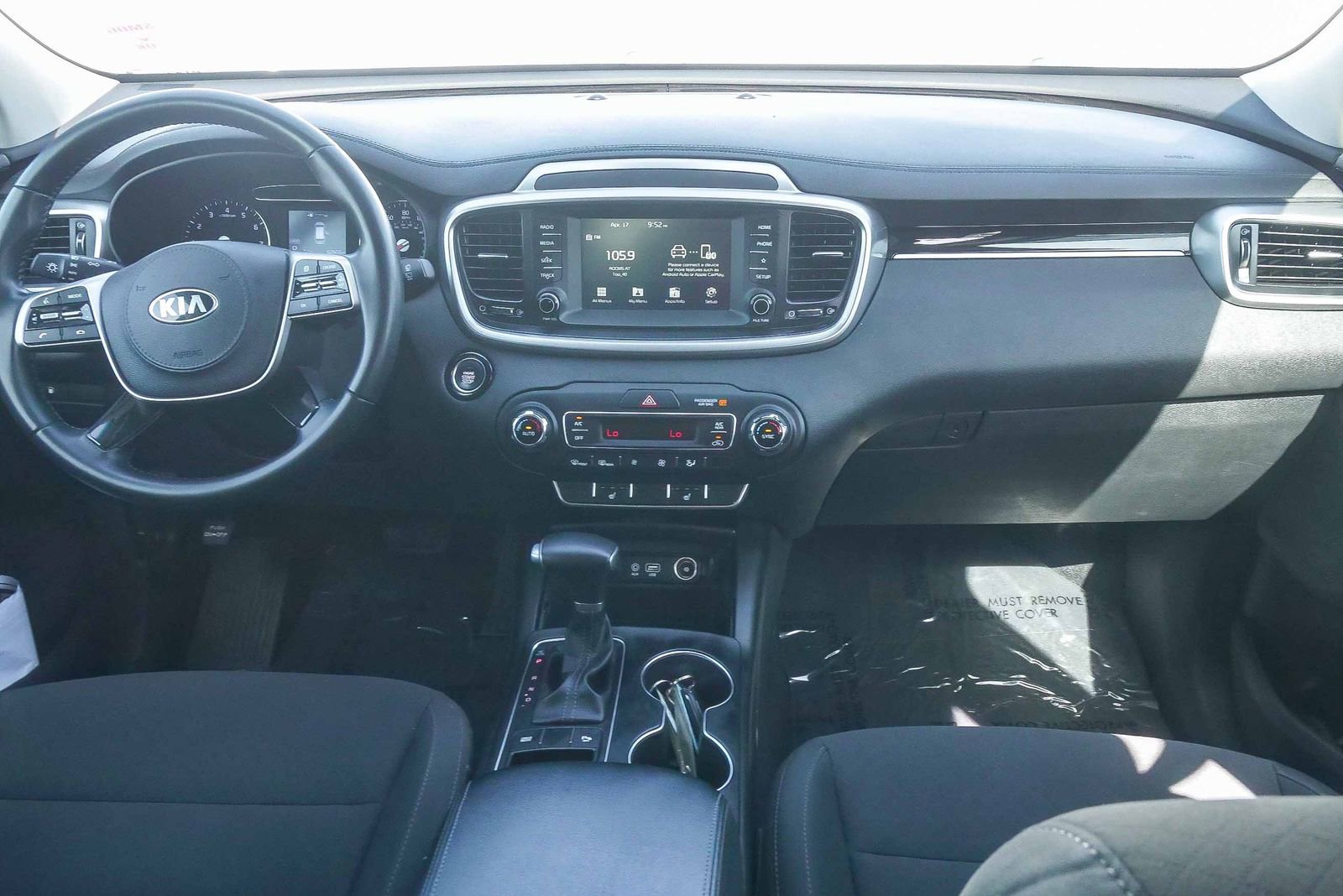 Used 2020 Kia Sorento S FWD image 11