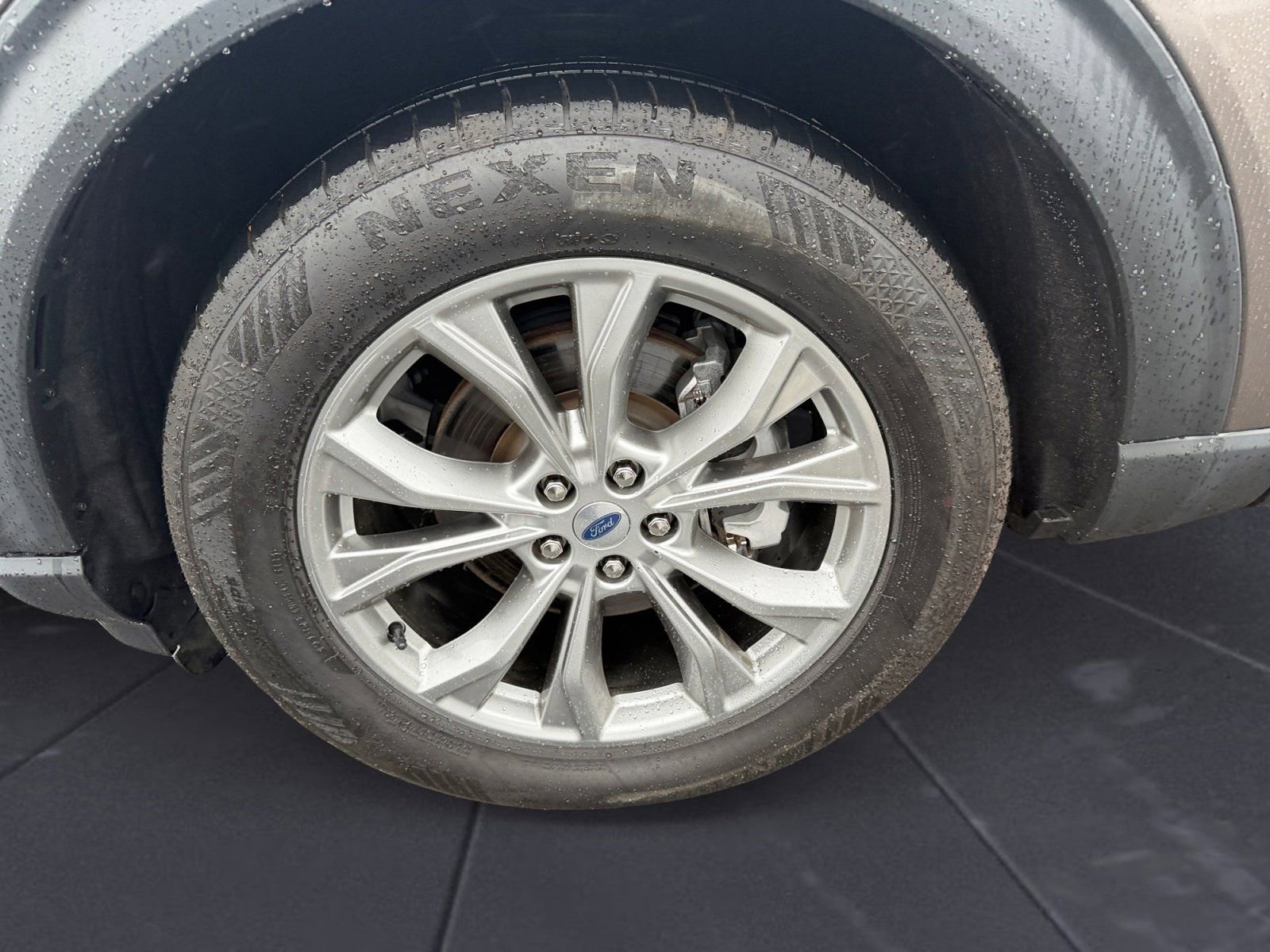 Used 2021 Ford Explorer Limited w/ Equipment Group 301A image 13