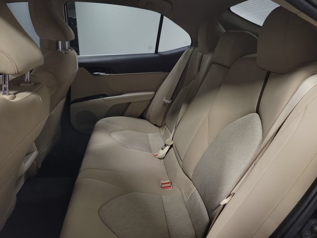 Used 2020 Toyota Camry LE AWD/4WD image 19