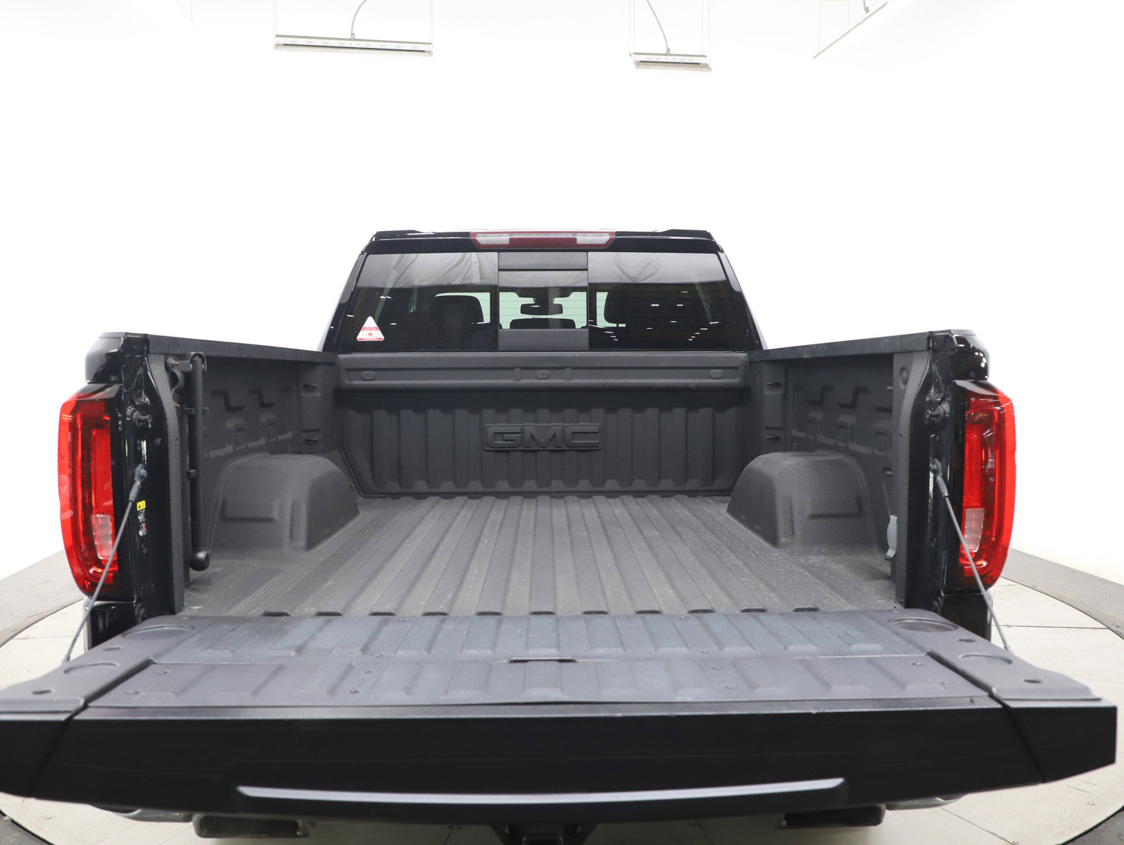 Used 2020 GMC Sierra 1500 SLT w/ SLT Premium Plus Package image 16