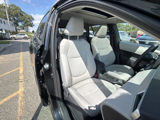 Used 2023 Toyota Corolla Cross LE w/ Moonroof Package AWD/4WD image 26
