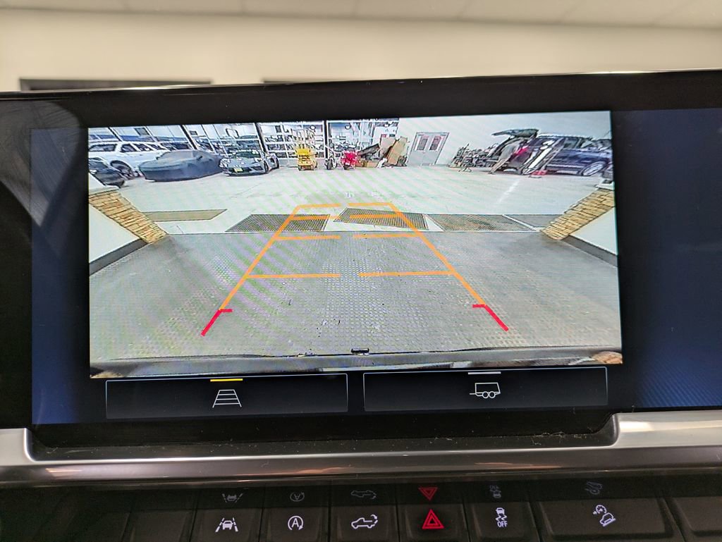 Used 2022 Chevrolet Silverado 1500 RST image 12