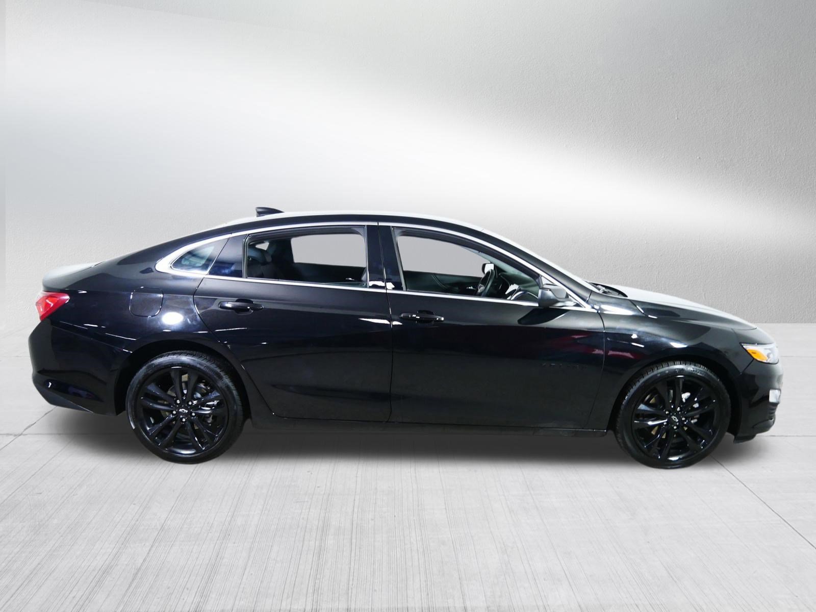 Used 2024 Chevrolet Malibu LT w/ Midnight Edition image 8
