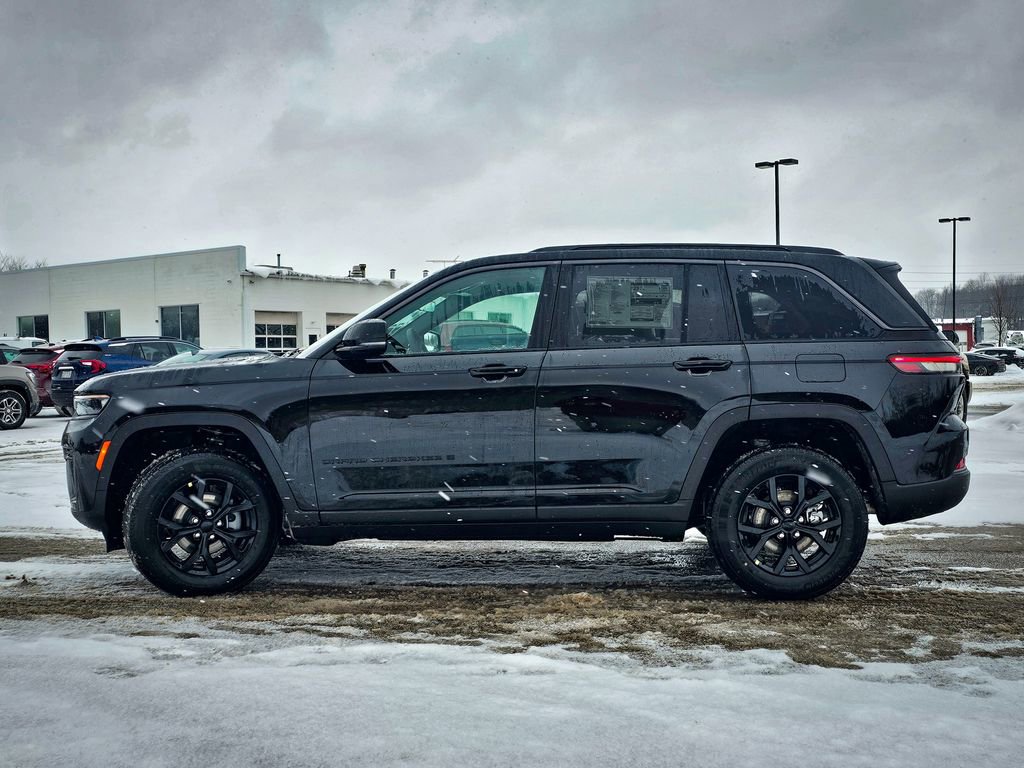 New 2026 Jeep Grand Cherokee Laredo image 6