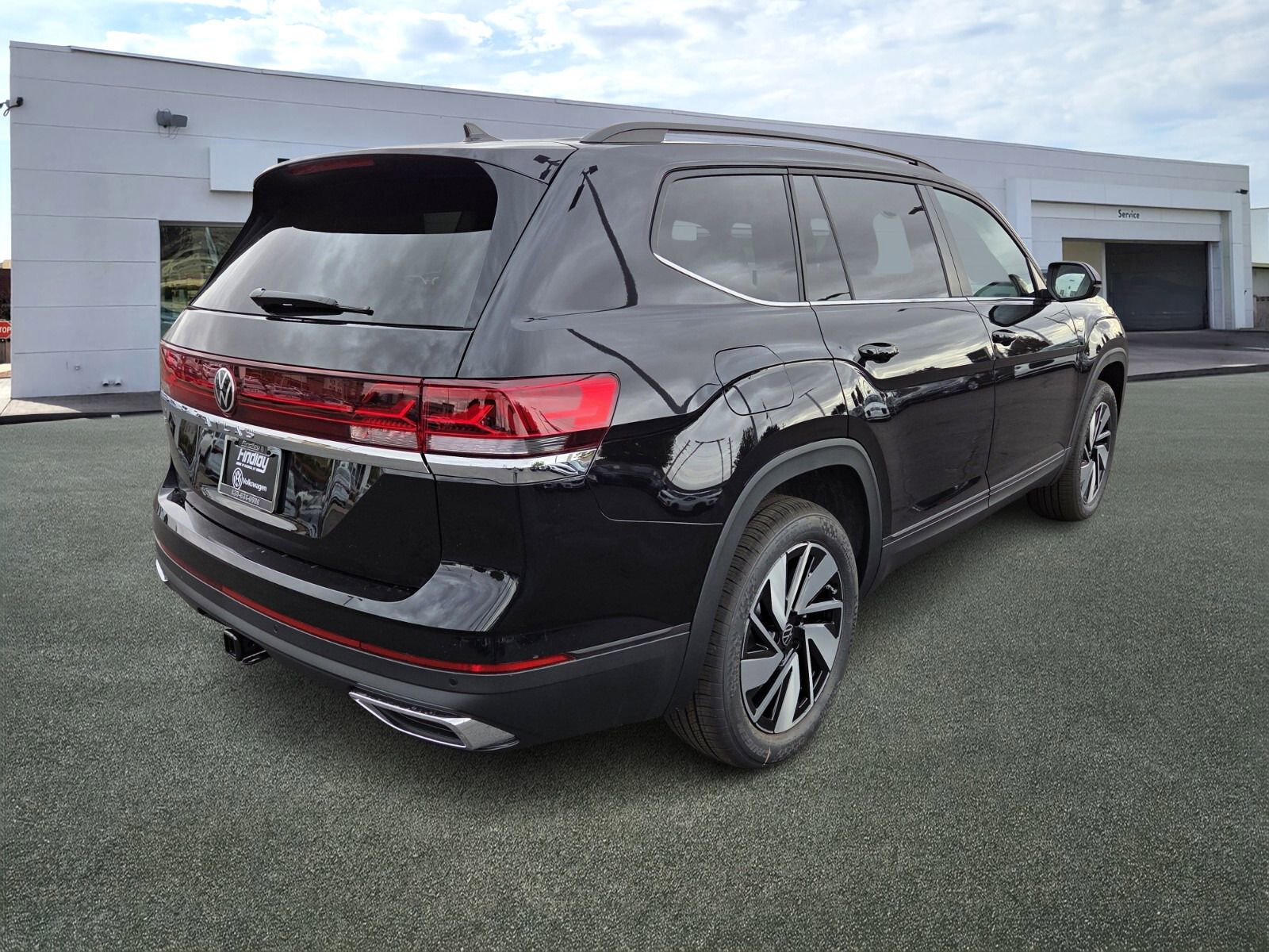 New 2026 Volkswagen Atlas SE FWD image 3