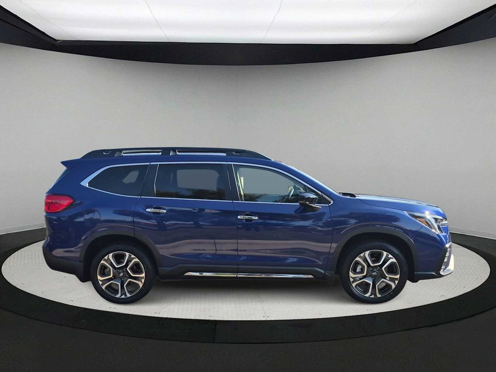 Used 2026 Subaru Ascent Touring AWD/4WD image 9