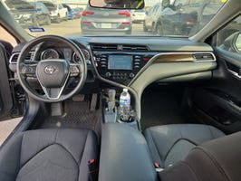 Used 2018 Toyota Camry LE FWD image 7