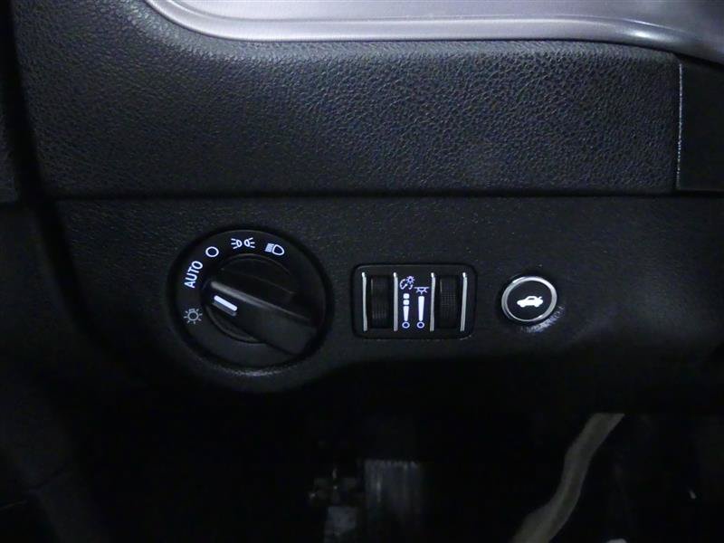 Used 2023 Dodge Charger R/T RWD image 18