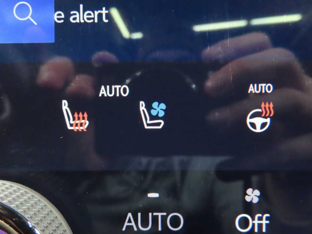 Used 2025 Lexus NX 300h AWD w/ Luxury Package image 23