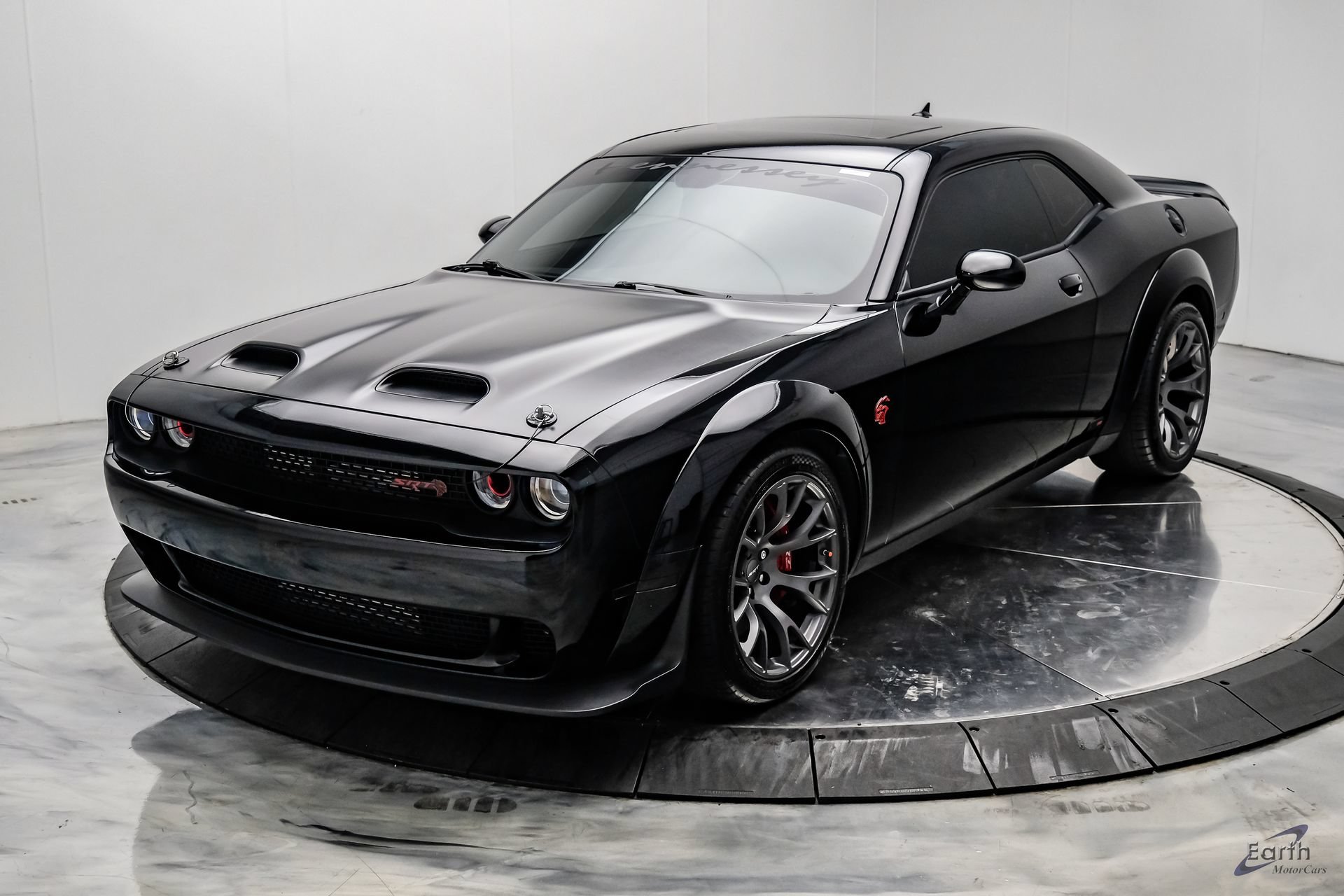 Used 2022 Dodge Challenger SRT Hellcat RWD image 7