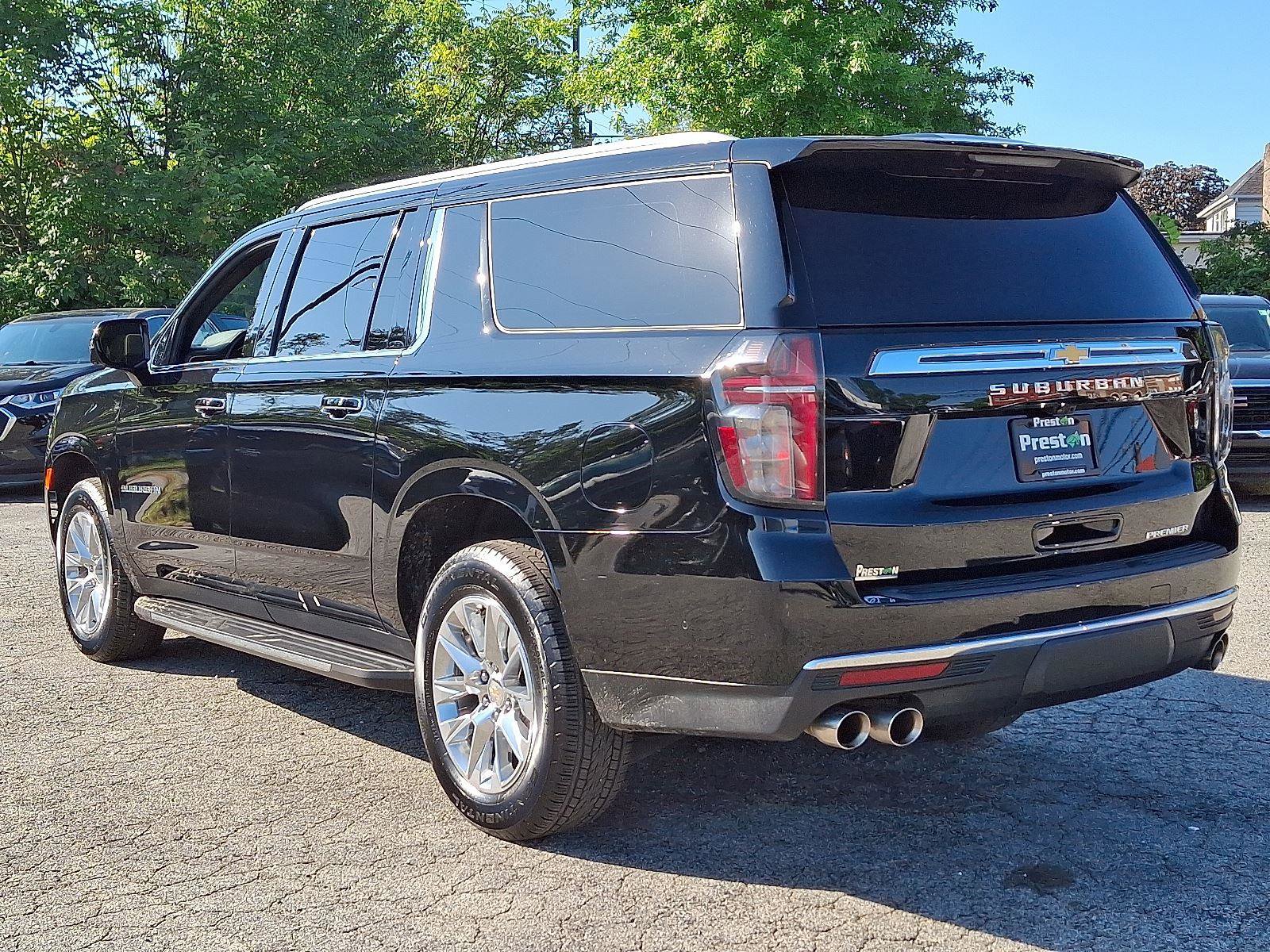 Used 2024 Chevrolet Suburban Premier w/ Advanced Technology Package image 6