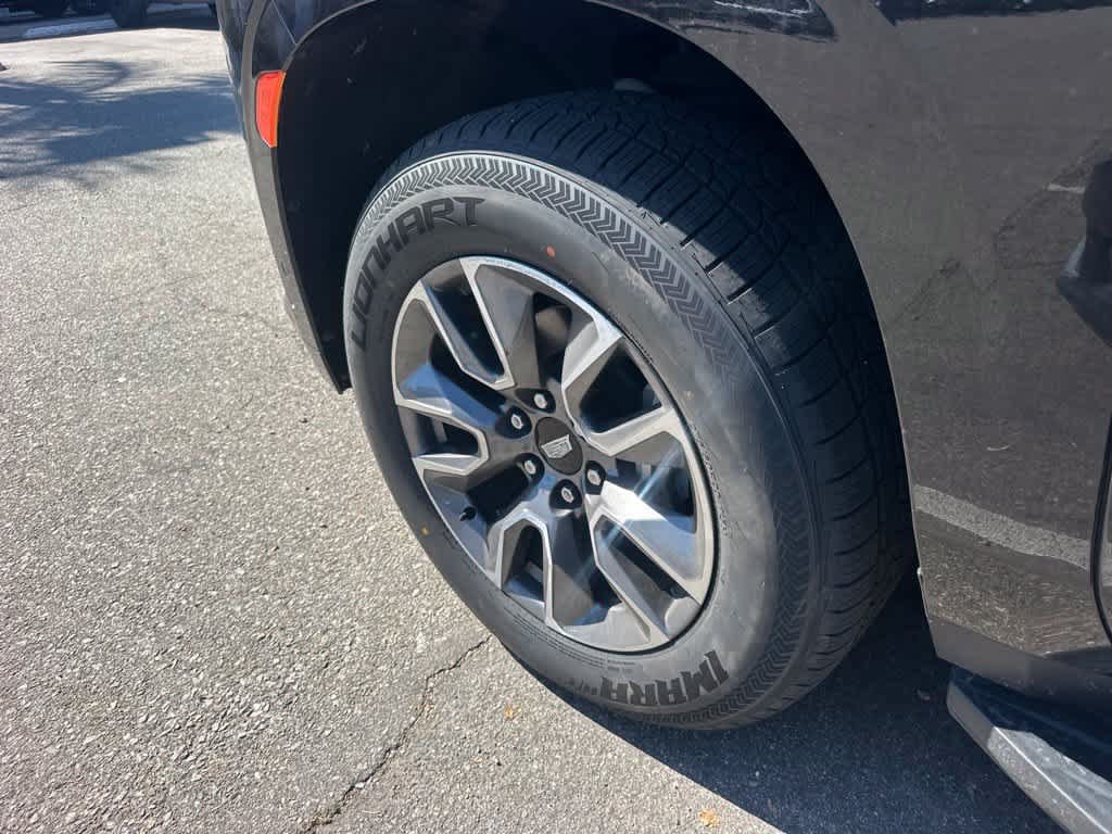 Used 2024 Cadillac Escalade ESV Sport AWD/4WD image 6