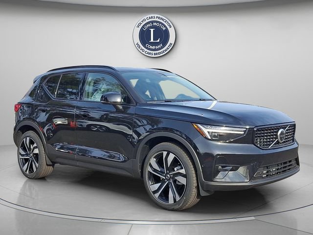 New 2026 Volvo XC40 B5 Ultra w/ Protection Package Premier AWD/4WD image 4