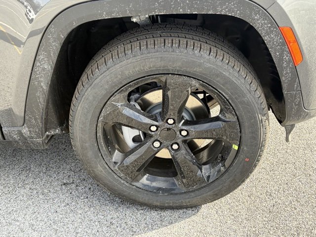 New 2026 Jeep Grand Cherokee Limited image 11