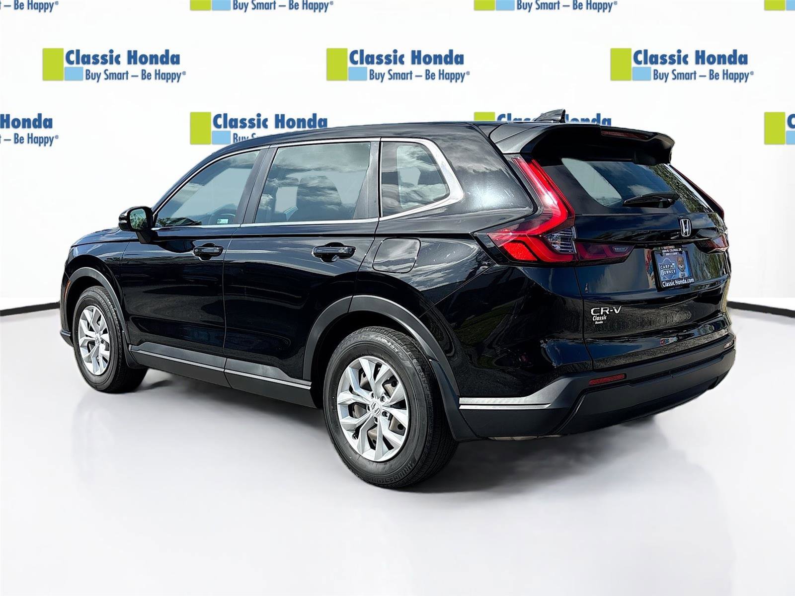 Used 2023 Honda CR-V LX image 5