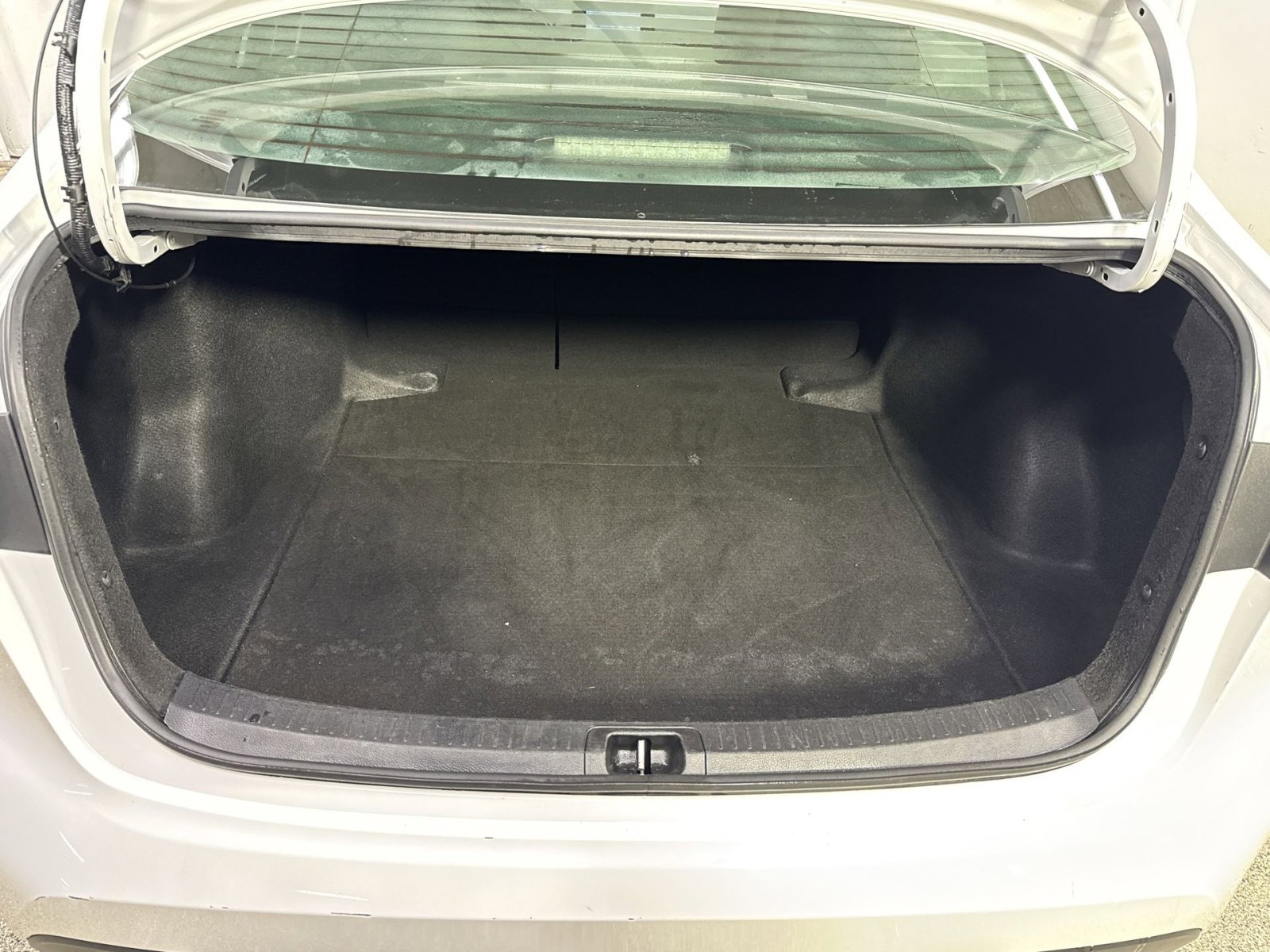 Used 2024 Toyota Corolla LE image 29