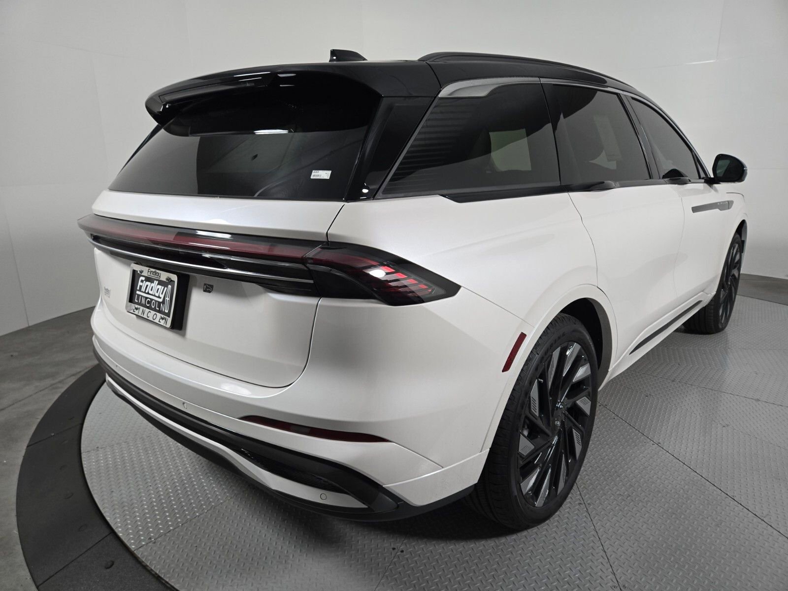 New 2026 Lincoln Nautilus Black Label w/ Jet Appearance Package image 4