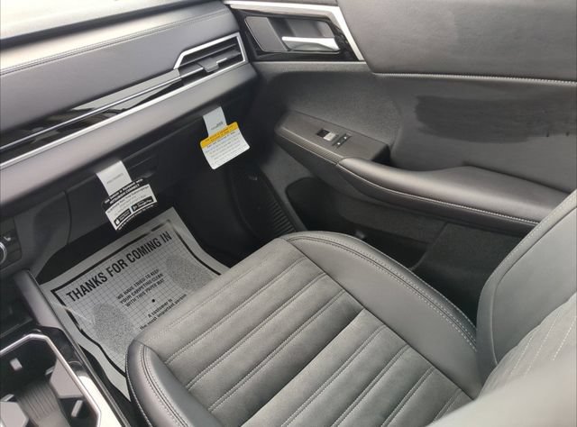 New 2026 Mitsubishi Outlander AWD image 19