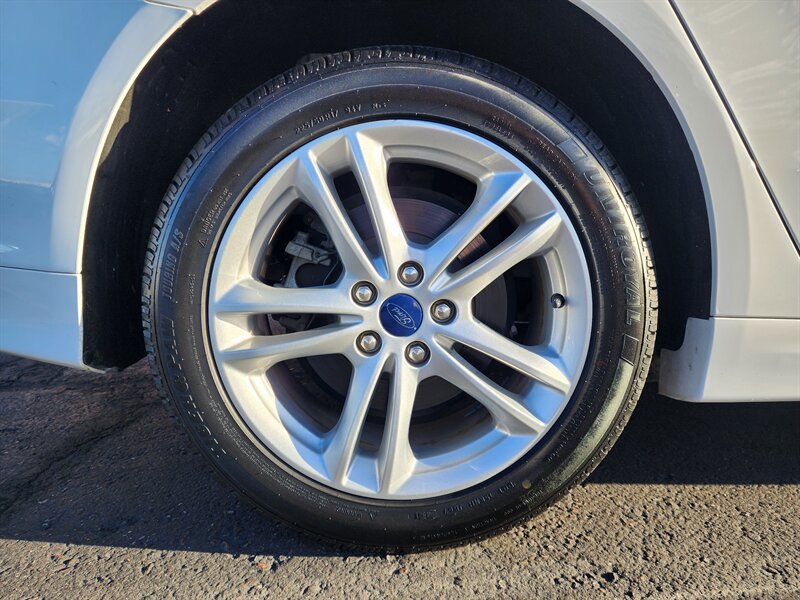 Used 2018 Ford Fusion S FWD image 17
