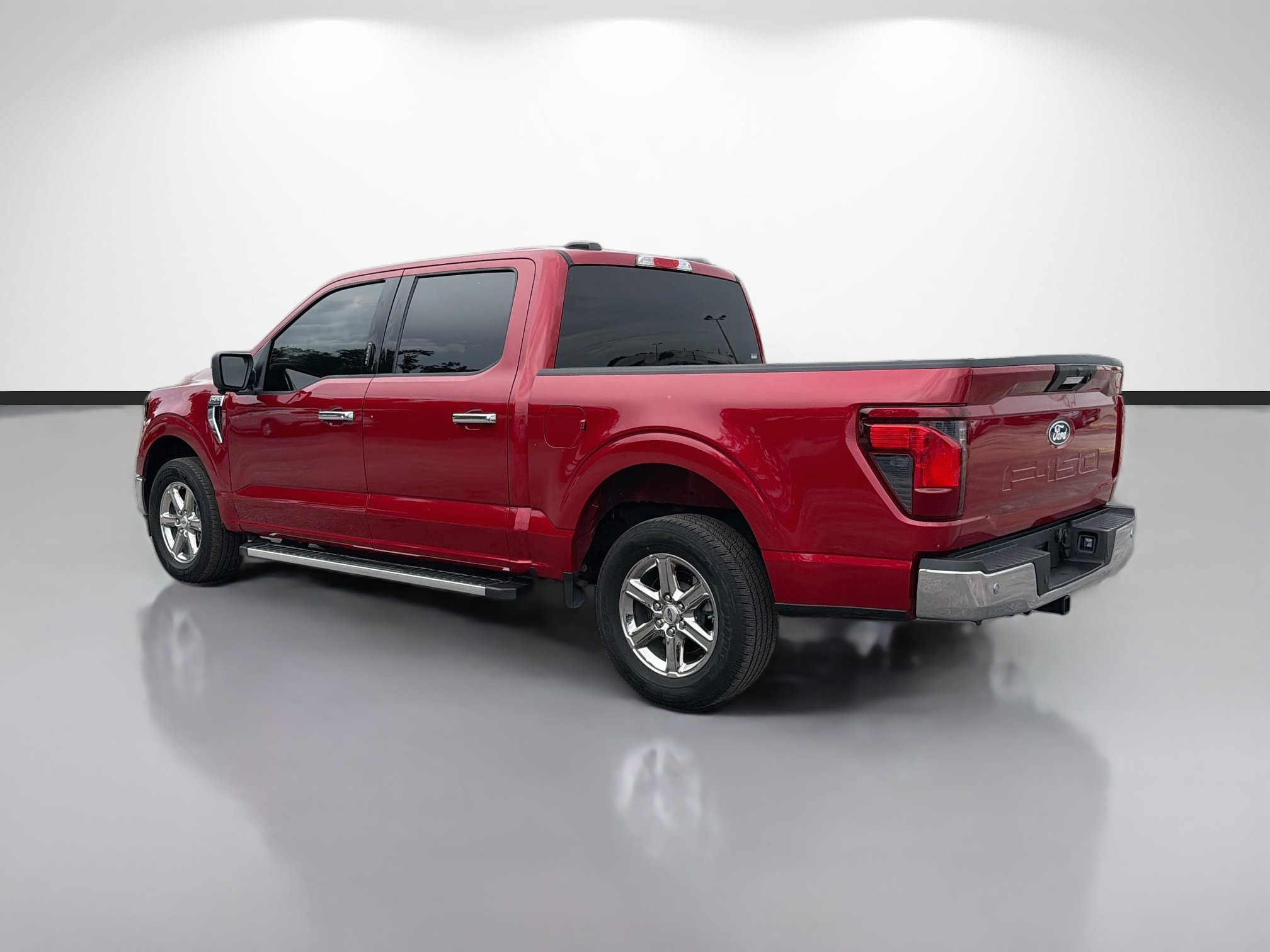 Used 2024 Ford F150 XLT w/ Mobile Office Package RWD image 3