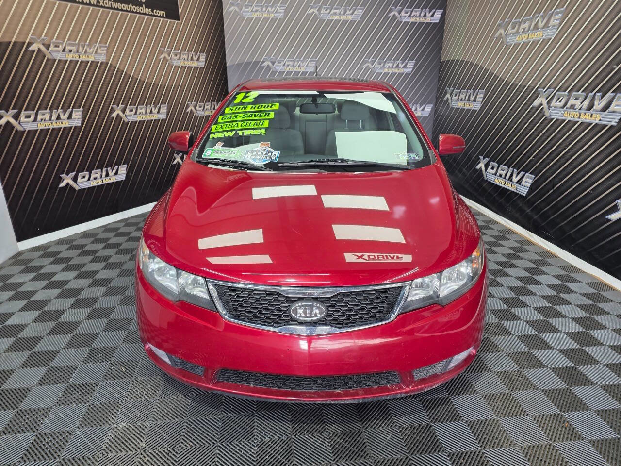 Used 2012 Kia Forte EX w/ Tech Pkg image 4