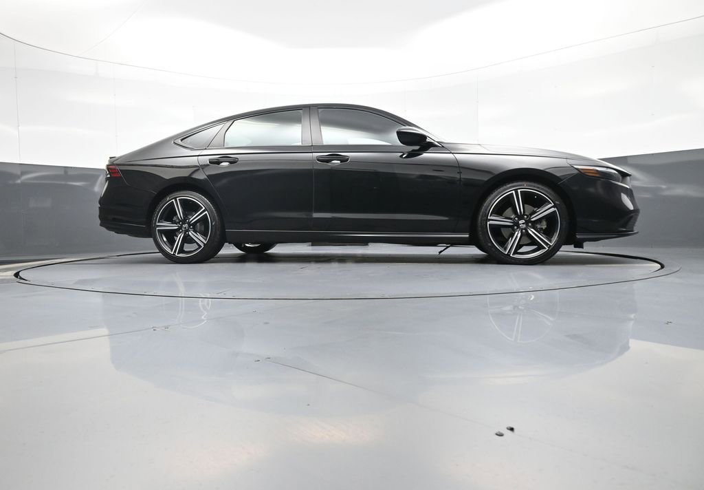 Certified 2023 Honda Accord Sport image 28