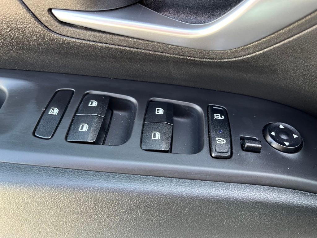 Used 2024 Hyundai Santa Cruz SE image 18