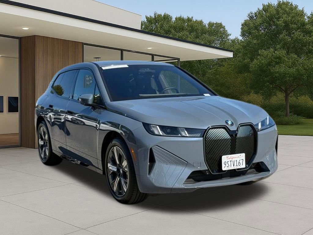 Used 2026 BMW iX xDrive45 image 6