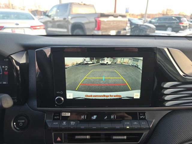 Certified 2025 Toyota Camry SE image 20