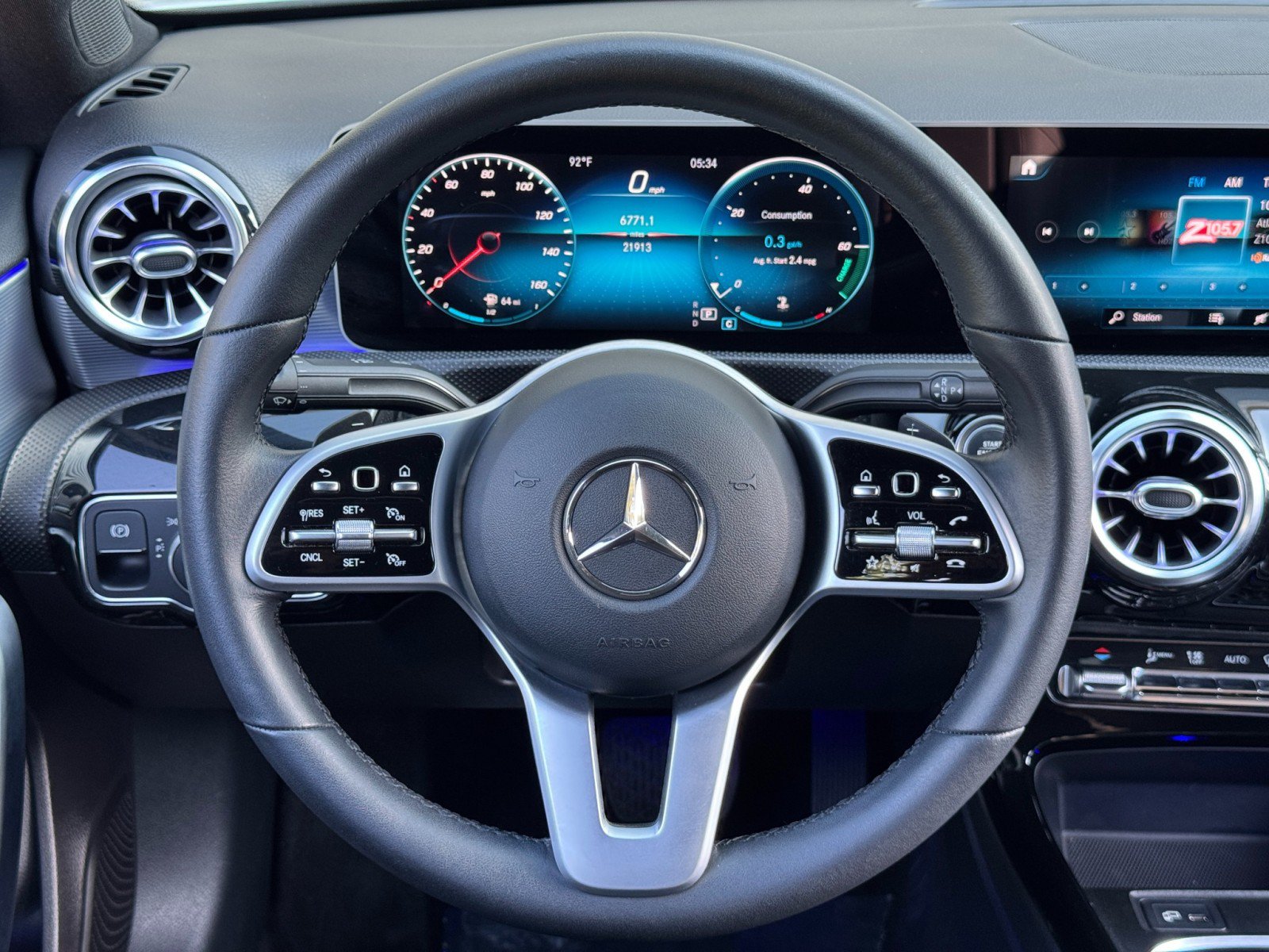 Used 2020 Mercedes-Benz A 220 w/ Premium Package image 19