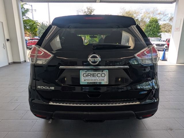 Used 2014 Nissan Rogue SV w/ SV Premium Package image 12