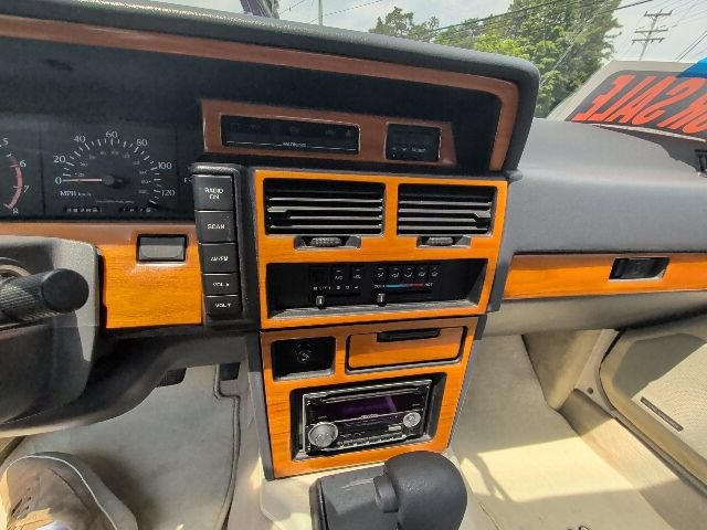 Used 1992 INFINITI M30 Convertible RWD image 6