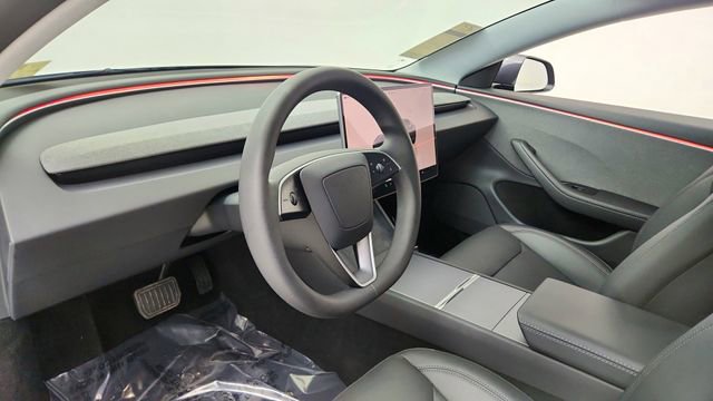 Used 2025 Tesla Model 3 Long Range image 17