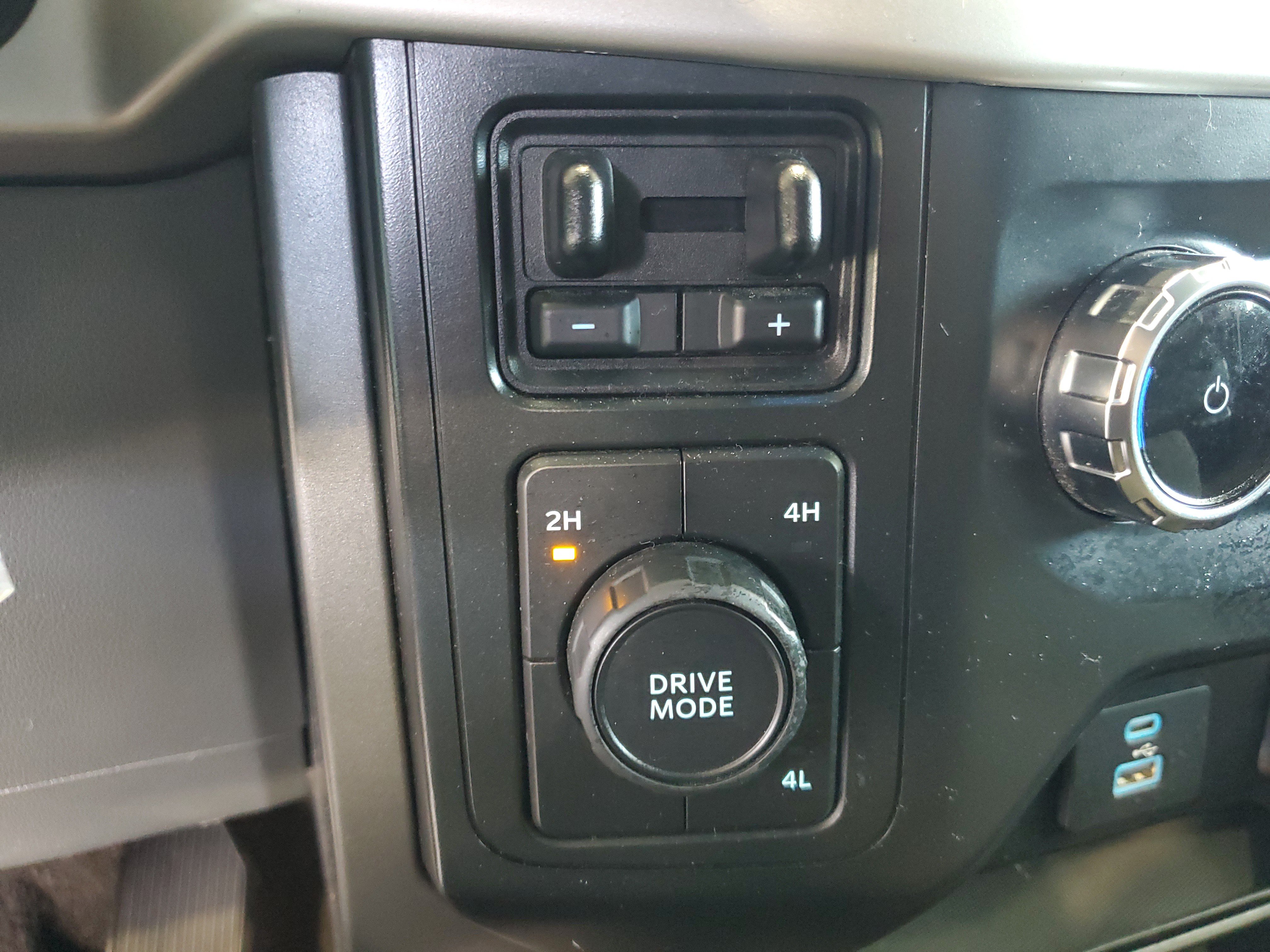 Used 2022 Ford F150 XLT w/ Equipment Group 301A Mid AWD/4WD image 29