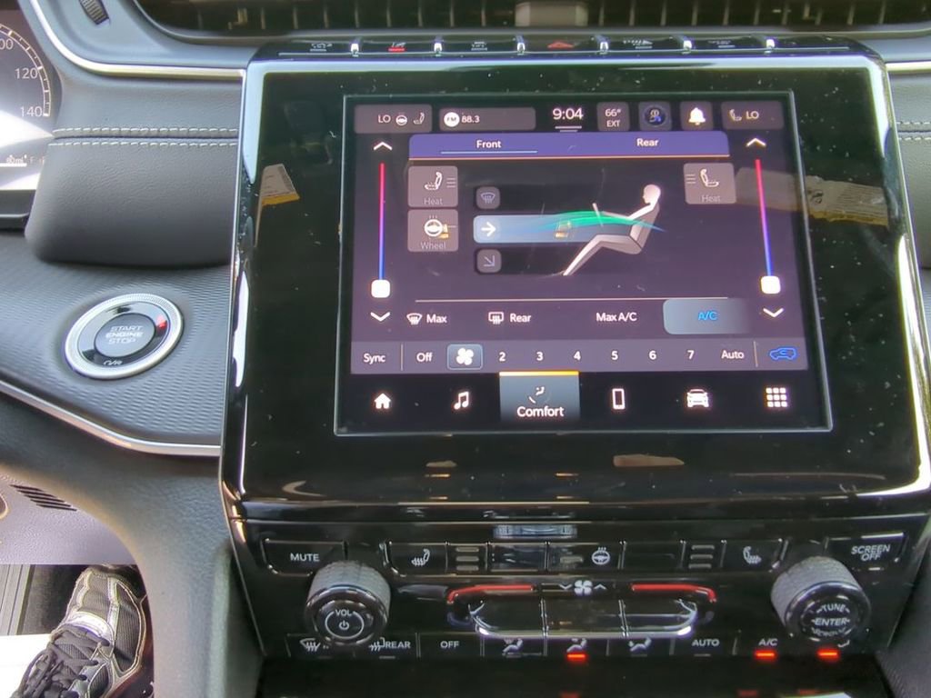 New 2025 Jeep Grand Cherokee L Laredo w/ Luxury Tech Group I image 19