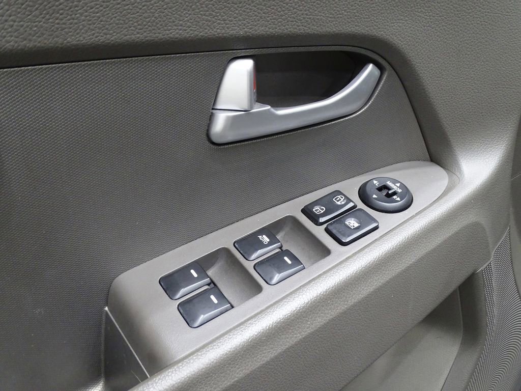 Used 2011 Kia Sportage EX image 10