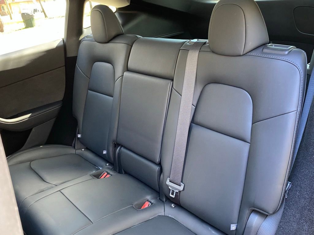 Used 2025 Tesla Model Y Long Range image 39