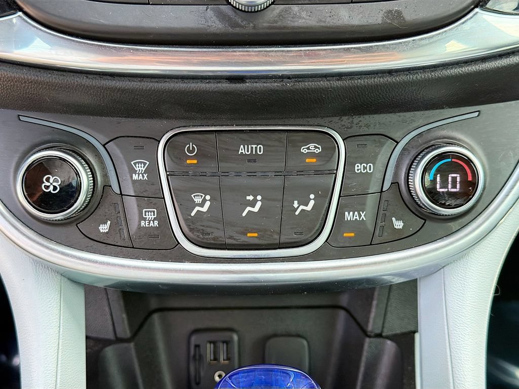 Used 2019 Chevrolet Volt Premier w/ Driver Confidence II Package FWD image 30