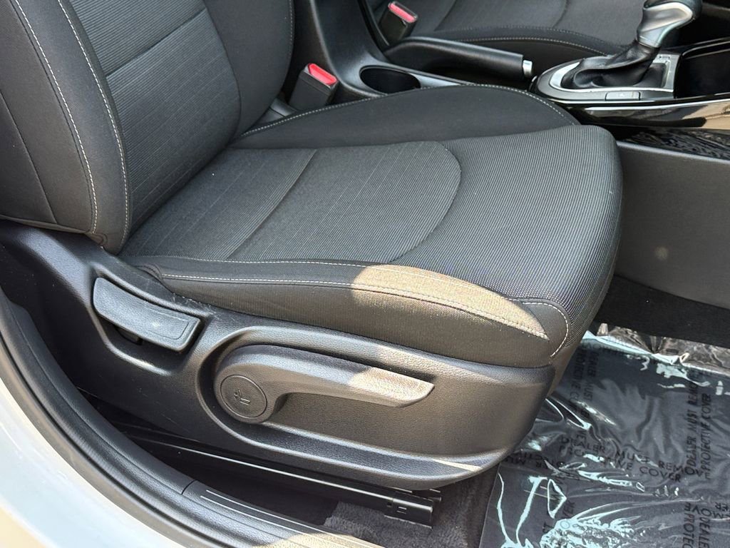 Used 2020 Kia Forte EX FWD image 16