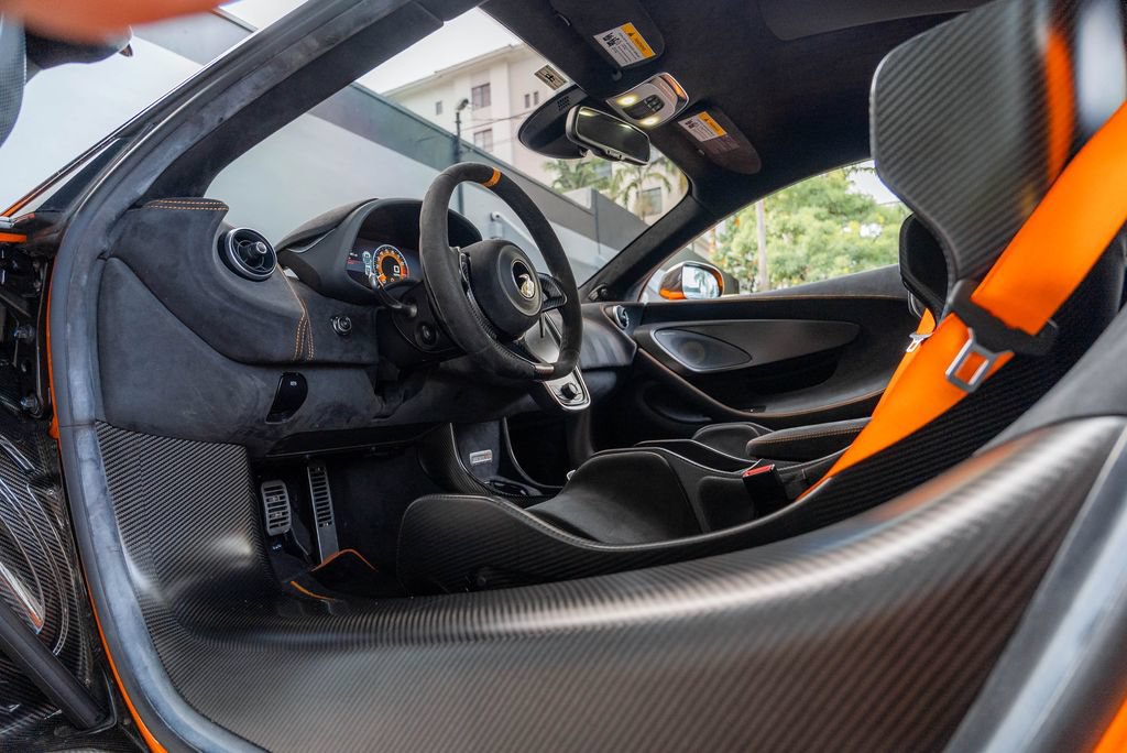 Used 2019 McLaren 600LT RWD image 52