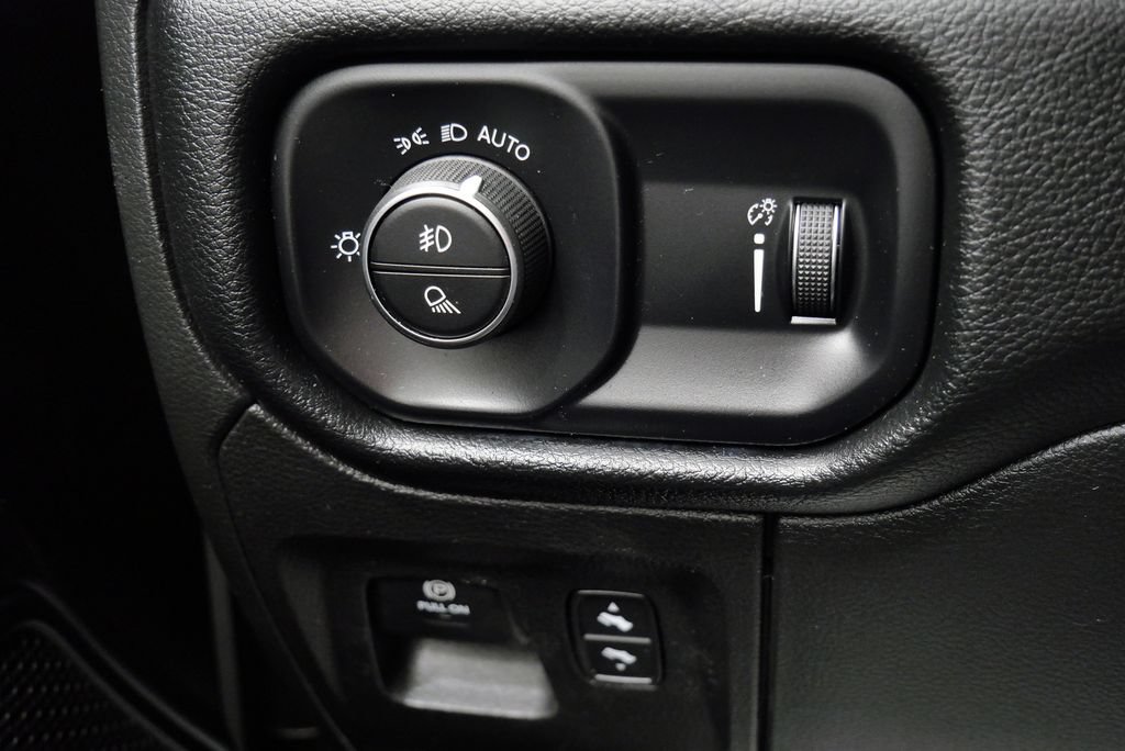 Used 2022 RAM 1500 Big Horn AWD/4WD image 25