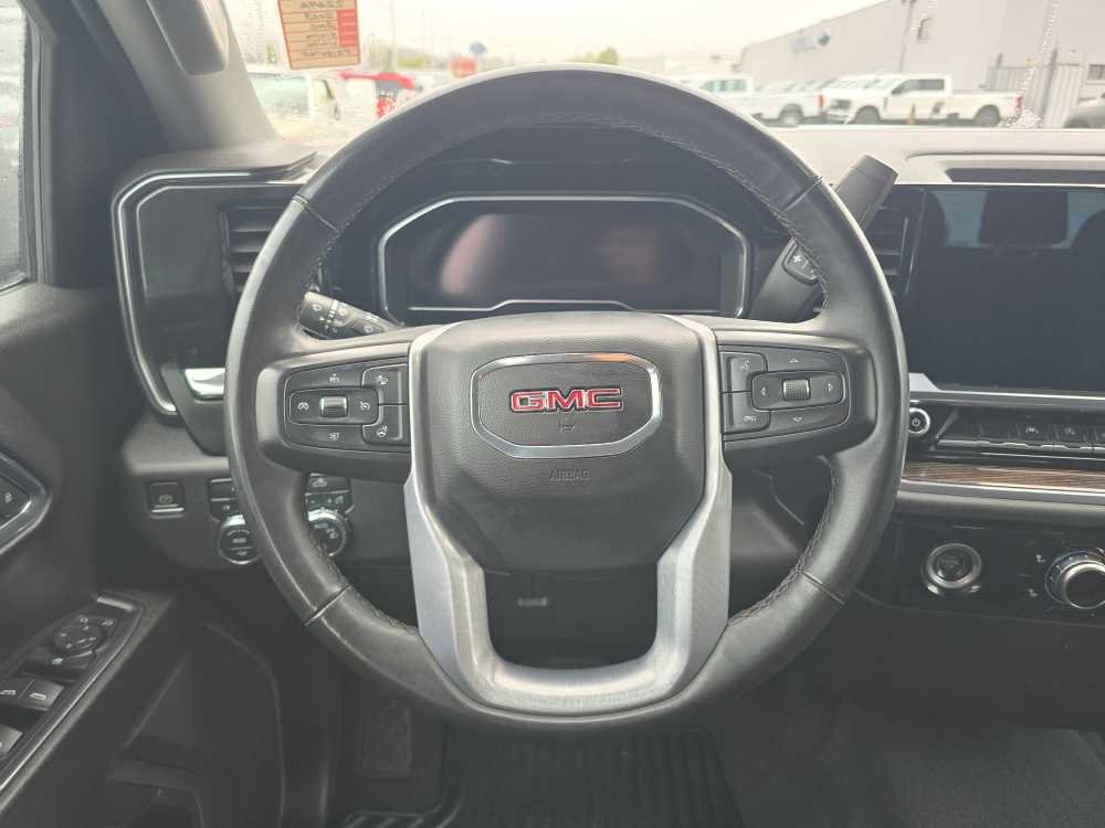 Used 2023 GMC Sierra 1500 SLE image 12