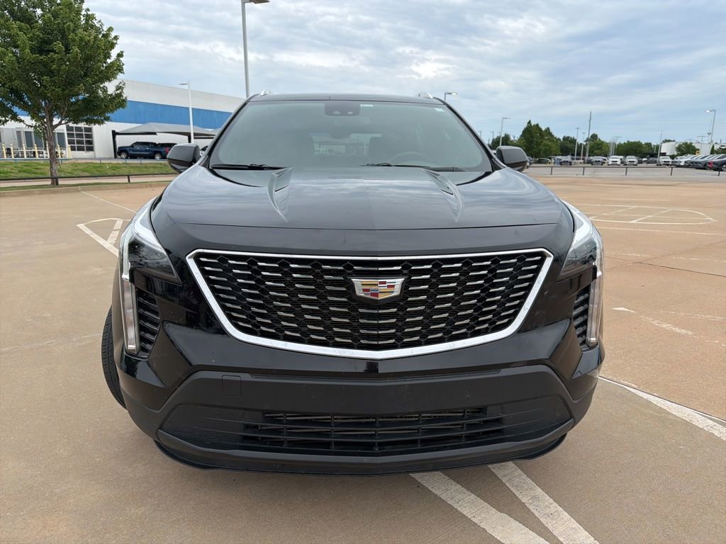 Certified 2023 Cadillac XT4 Luxury w/ Cold Weather Package FWD image 5