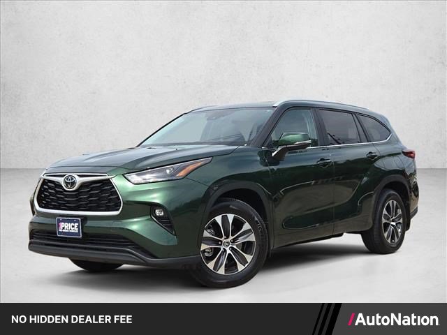 Used 2023 Toyota Highlander XLE